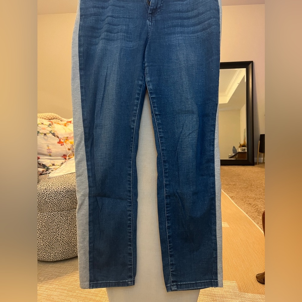 Ecru skinny jeans